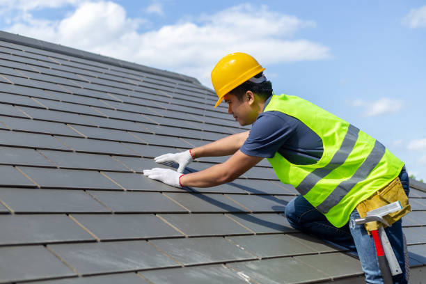 Best Best Roofing Contractors  in Ina, IL